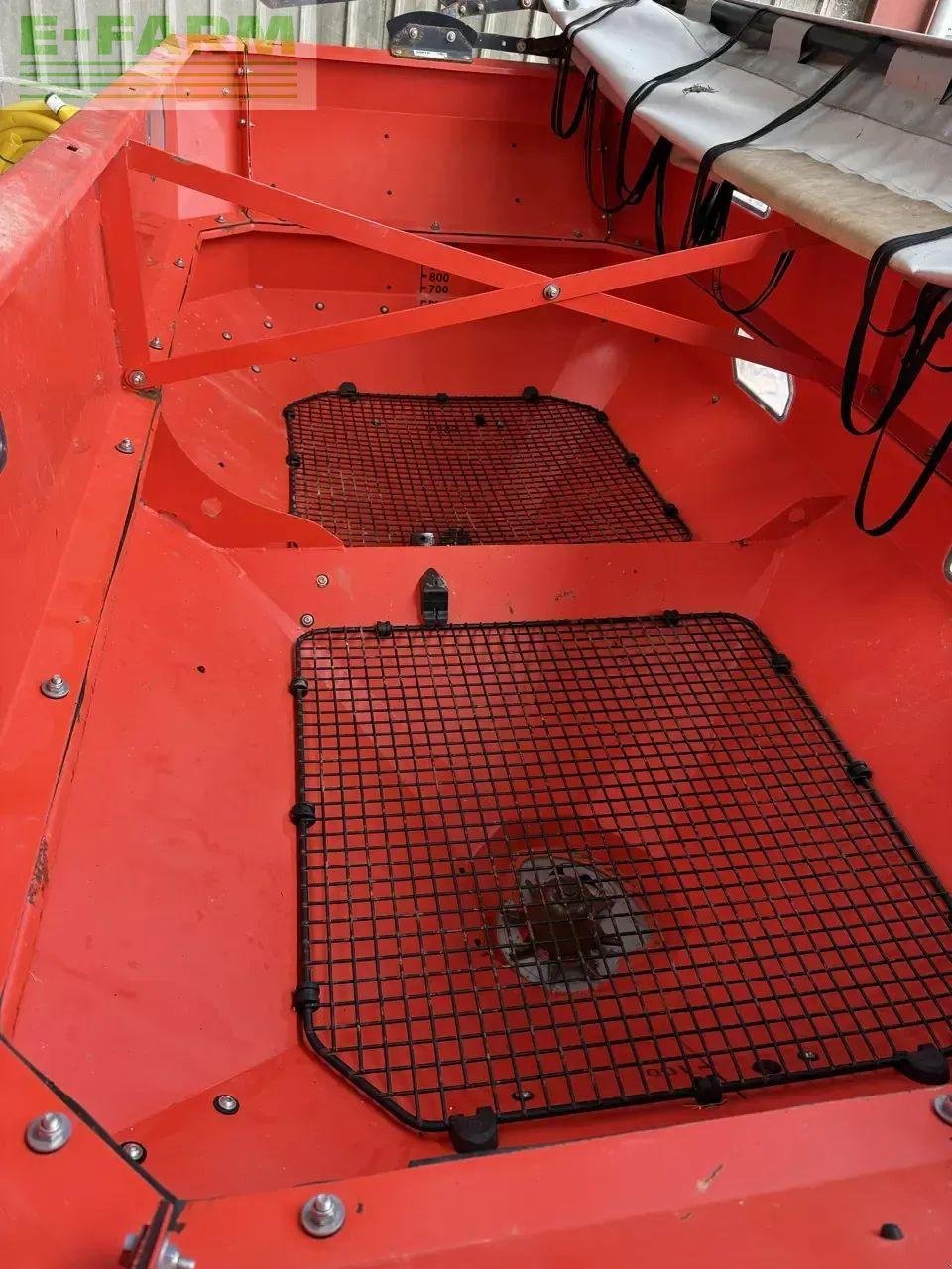 Düngerstreuer van het type Kuhn axis 40.1 d t25, Gebrauchtmaschine in CHAUVONCOURT (Foto 5)