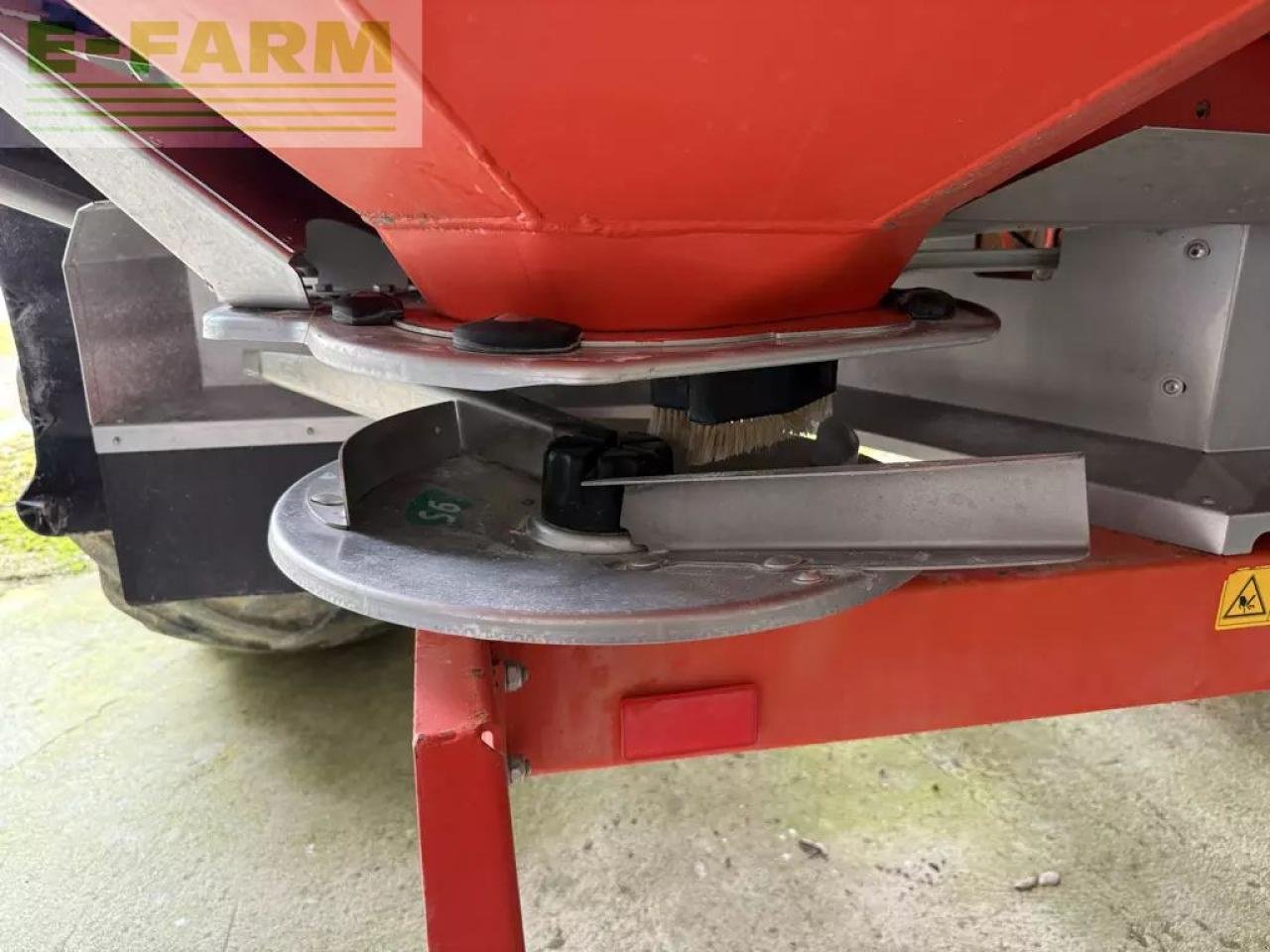 Düngerstreuer za tip Kuhn axis 40.1 w, Gebrauchtmaschine u CHAUVONCOURT (Slika 11)