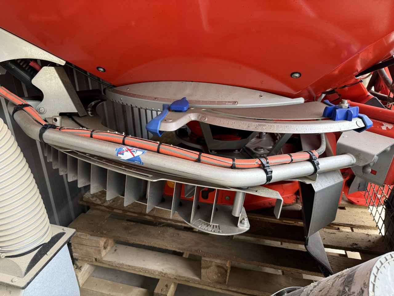 Düngerstreuer del tipo Kuhn Axis 40.1W, Gebrauchtmaschine In Marolles (Immagine 10)