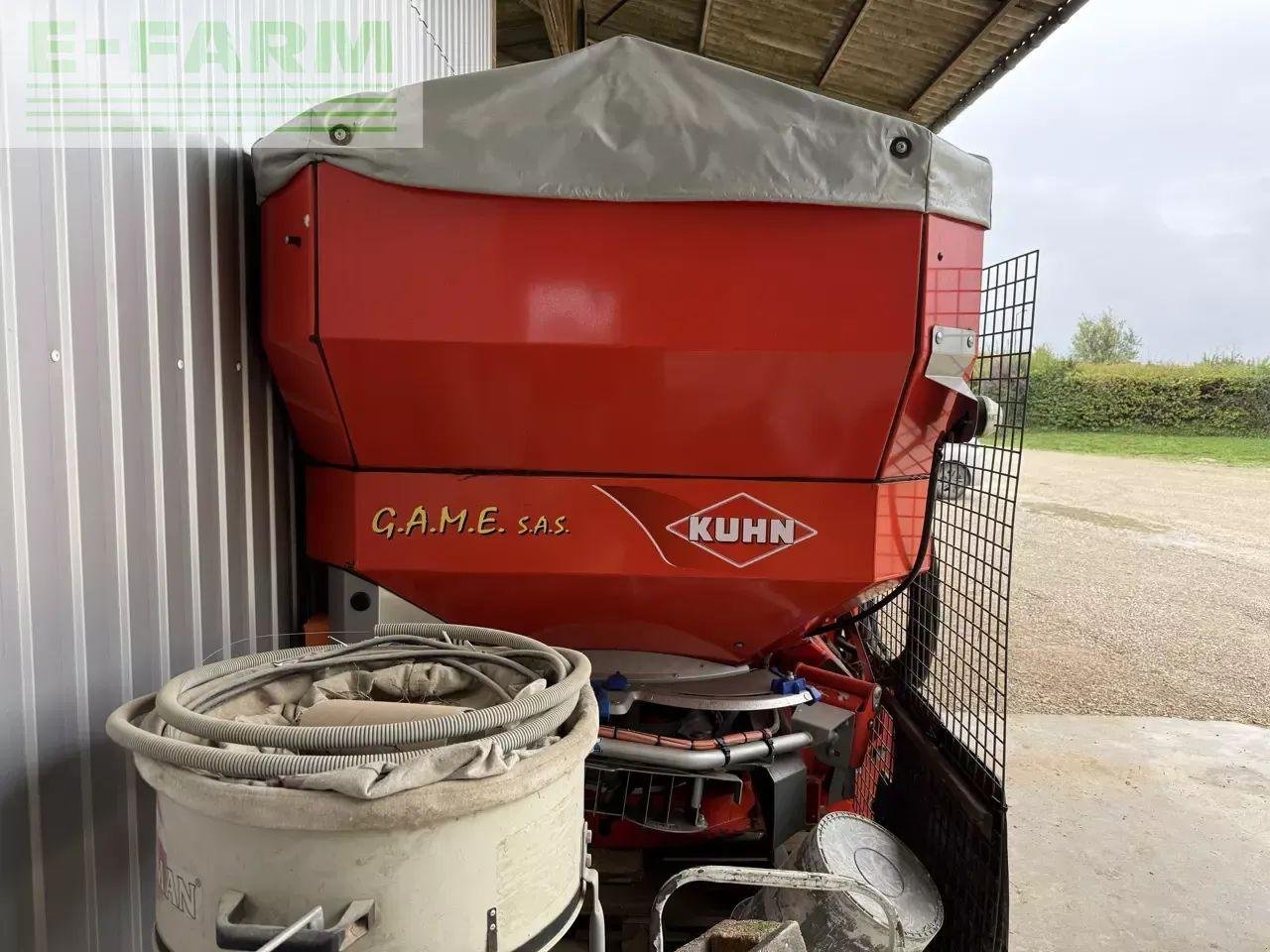 Düngerstreuer от тип Kuhn axis 40.1w, Gebrauchtmaschine в CHAUVONCOURT (Снимка 3)