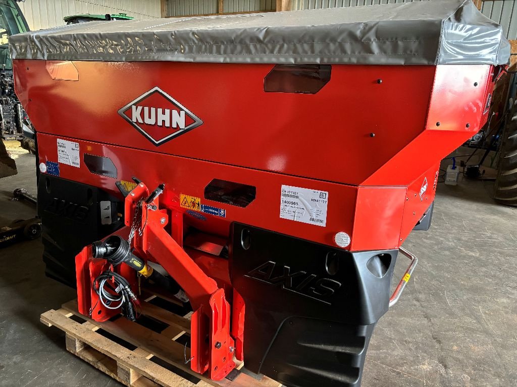 Düngerstreuer типа Kuhn AXIS 40.2 M-EMC W ISOBUS, Gebrauchtmaschine в CAILLOUET-ORGEVILLE (Фотография 1)