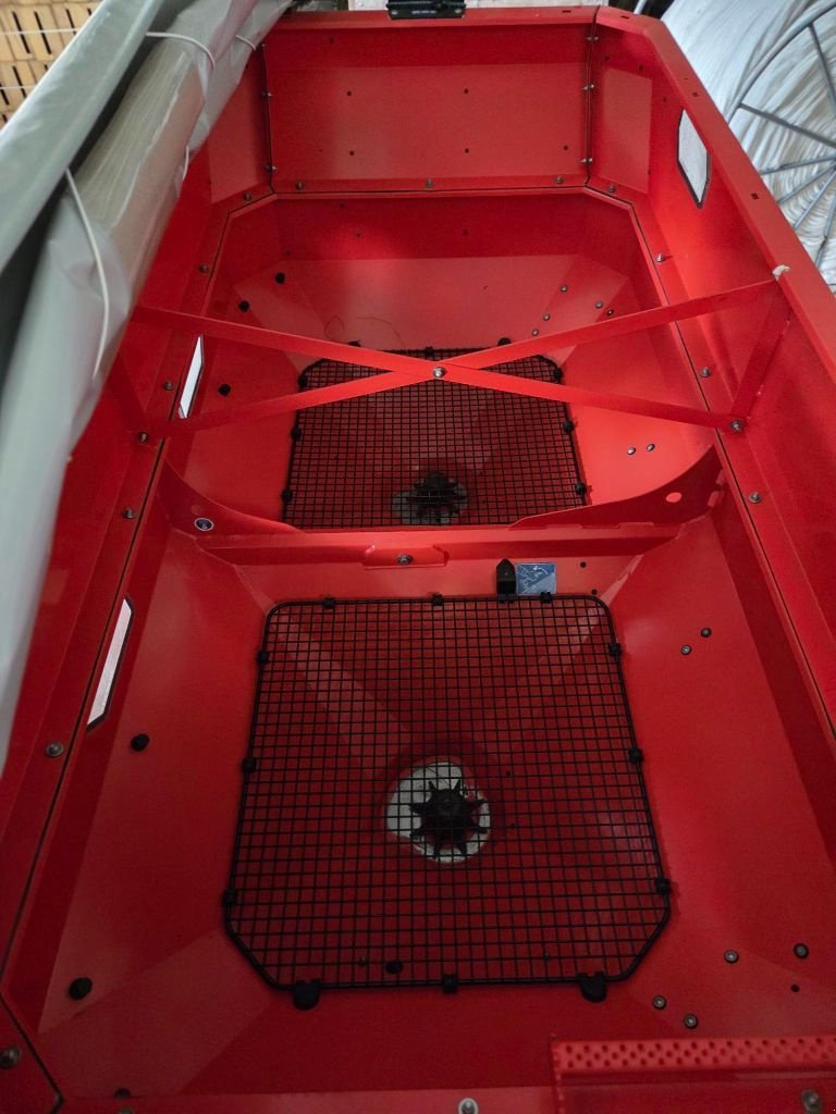 Düngerstreuer tipa Kuhn AXIS 40.2 M-EMC W V8, Gebrauchtmaschine u BRECEY (Slika 7)