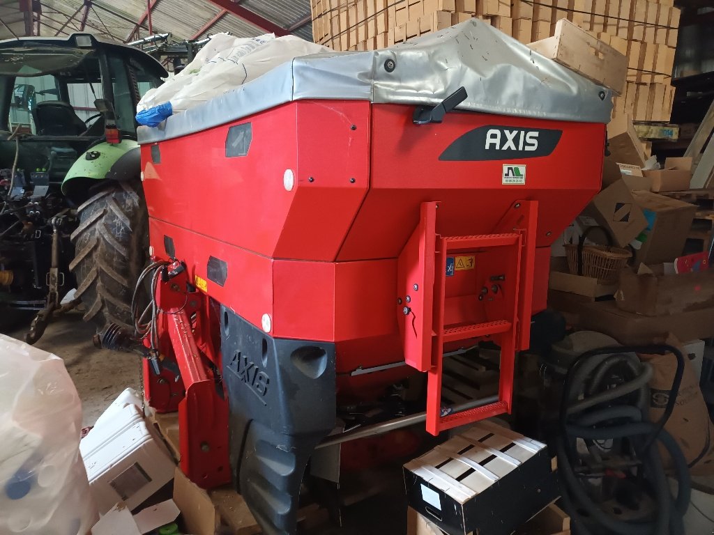 Düngerstreuer du type Kuhn Axis 40.2 M-EMC W VS Dynamic, Gebrauchtmaschine en LIGNY LE CHATEL (Photo 2)