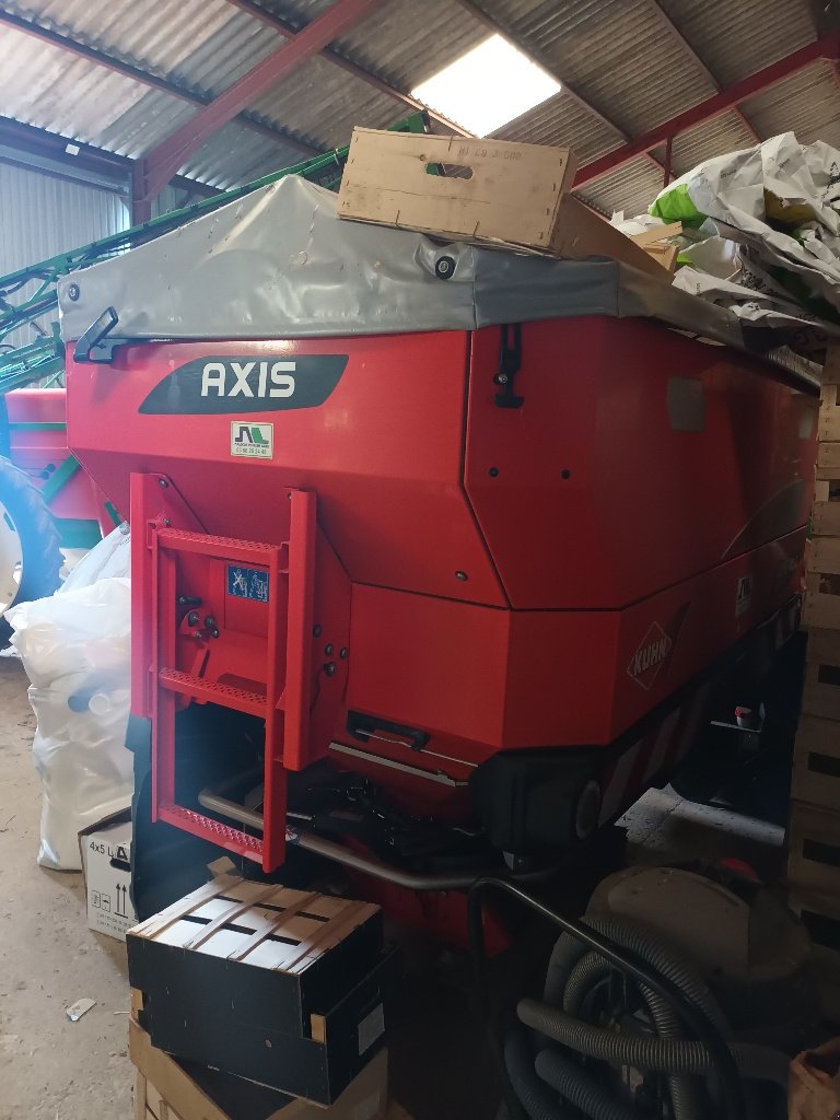 Düngerstreuer du type Kuhn Axis 40.2 M-EMC W VS Dynamic, Gebrauchtmaschine en LIGNY LE CHATEL (Photo 4)