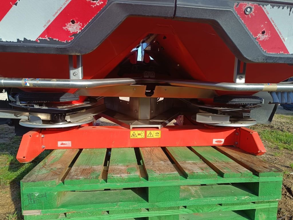 Düngerstreuer типа Kuhn AXIS 40.2 M-EMC, Gebrauchtmaschine в Lérouville (Фотография 4)