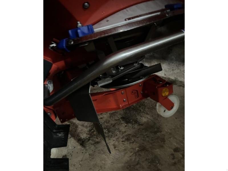 Düngerstreuer za tip Kuhn AXIS 40.2 W, Gebrauchtmaschine u ROYE (Slika 9)