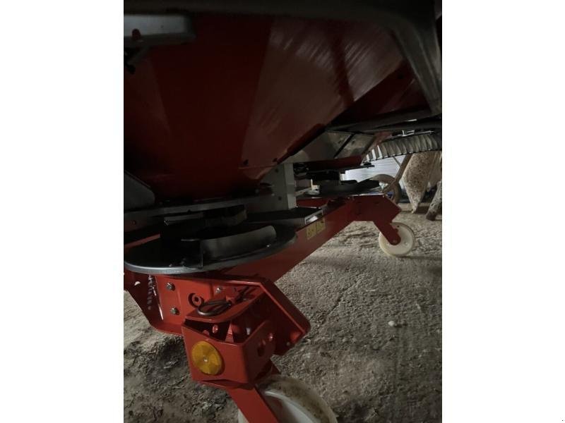 Düngerstreuer za tip Kuhn AXIS 40.2 W, Gebrauchtmaschine u ROYE (Slika 5)