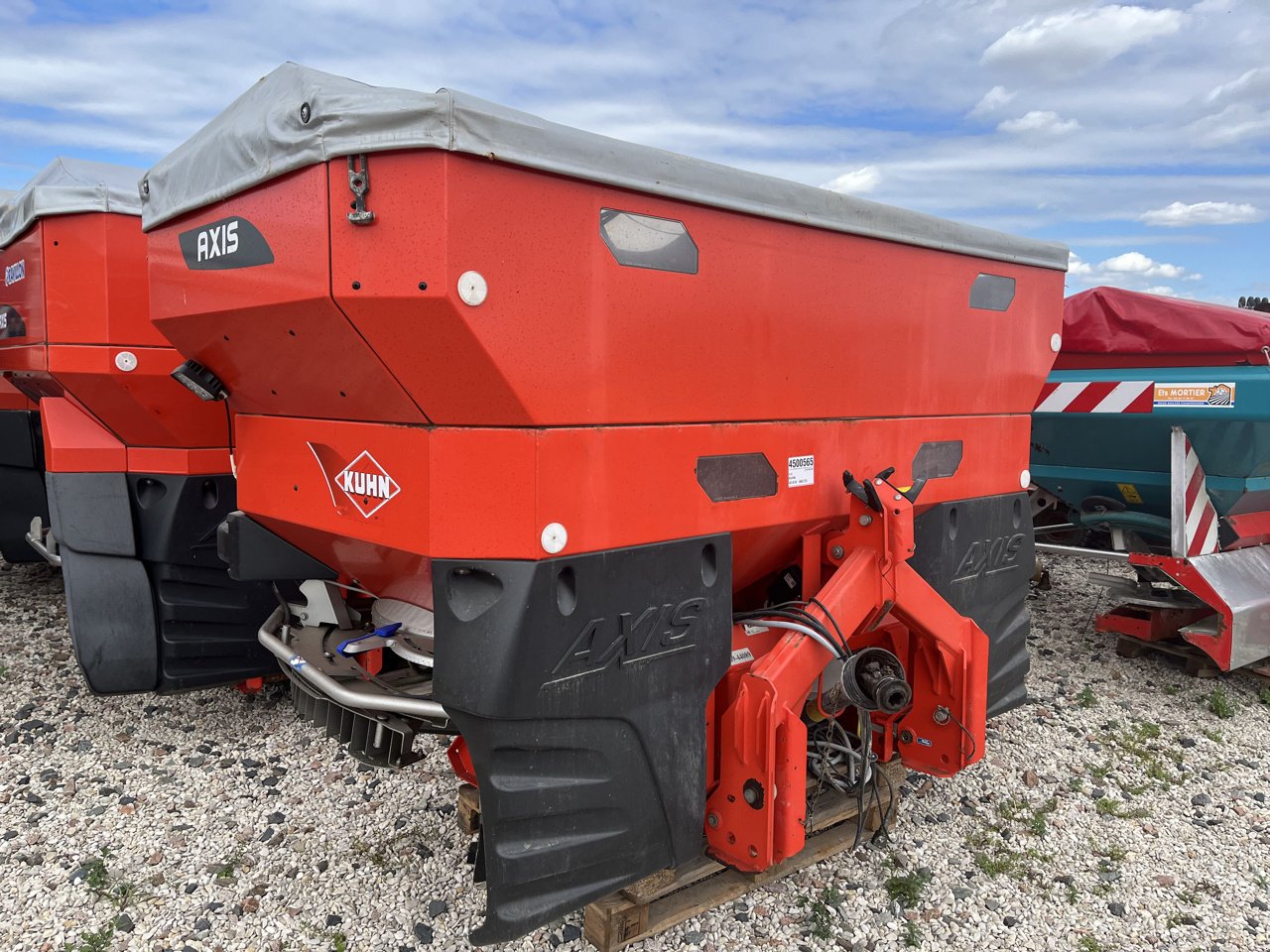 Düngerstreuer des Typs Kuhn Axis 40.2W, Gebrauchtmaschine in VERT TOULON (Bild 1)