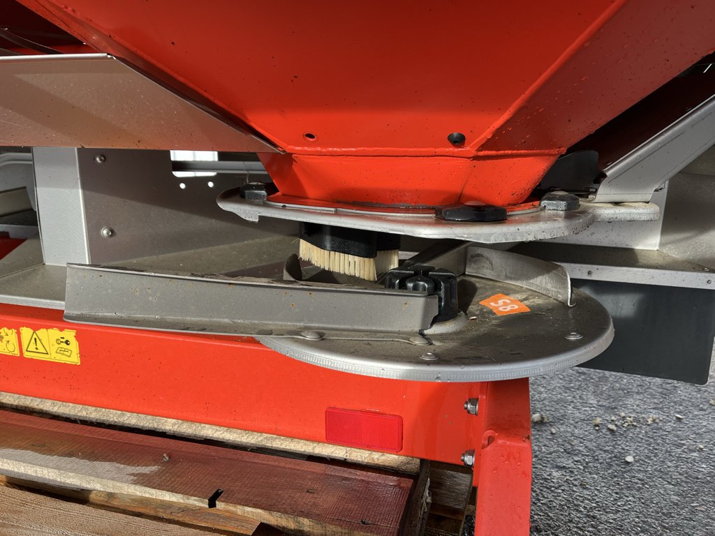 Düngerstreuer a típus Kuhn Axis 40.2W, Gebrauchtmaschine ekkor: VERT TOULON (Kép 10)