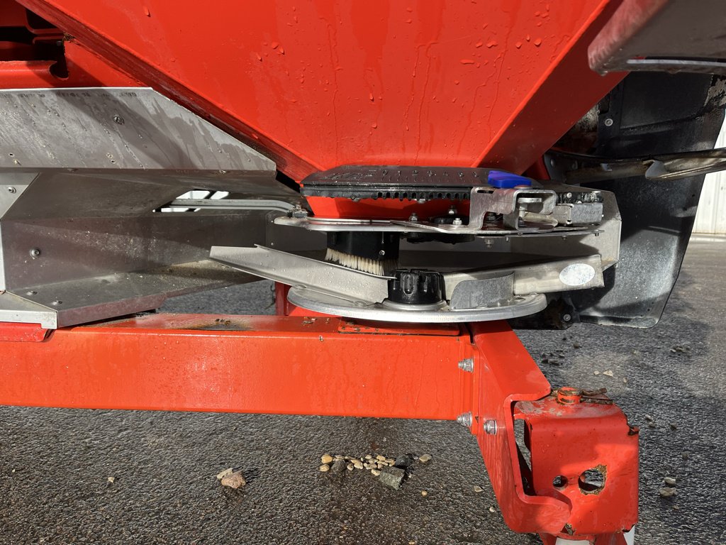 Düngerstreuer du type Kuhn Axis 50.1 W, Gebrauchtmaschine en VERT TOULON (Photo 11)