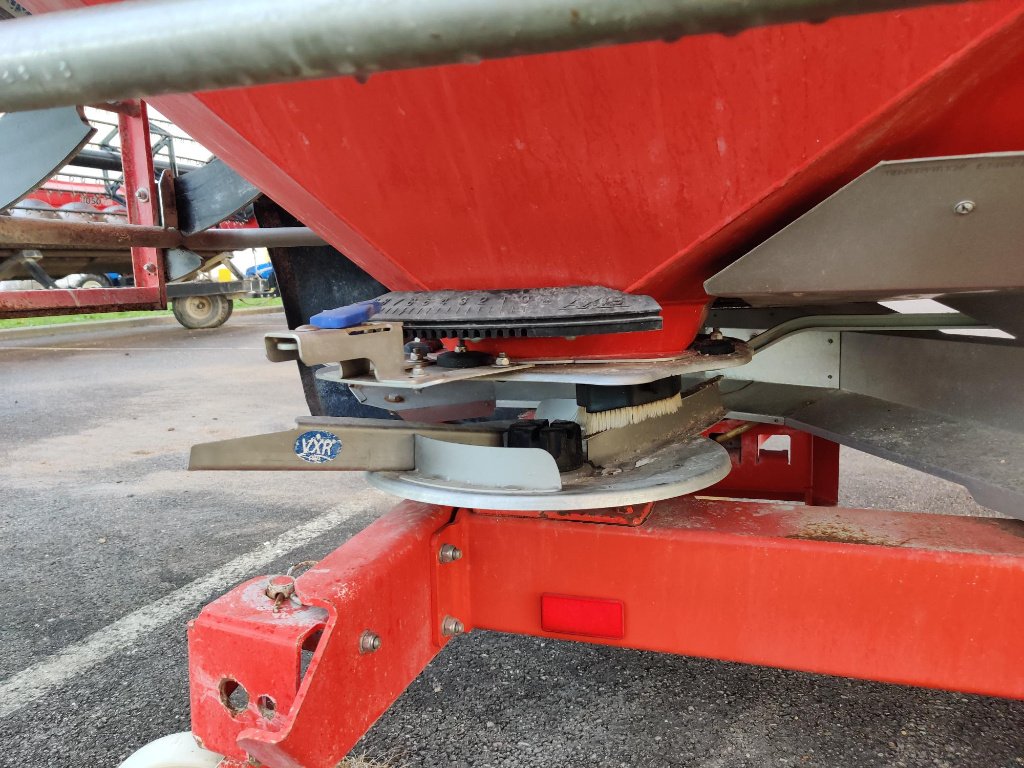 Düngerstreuer του τύπου Kuhn Axis 50.1 W, Gebrauchtmaschine σε VERT TOULON (Φωτογραφία 4)