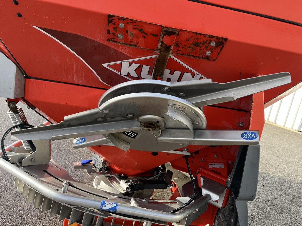 Düngerstreuer du type Kuhn Axis 50.1 W, Gebrauchtmaschine en VERT TOULON (Photo 10)
