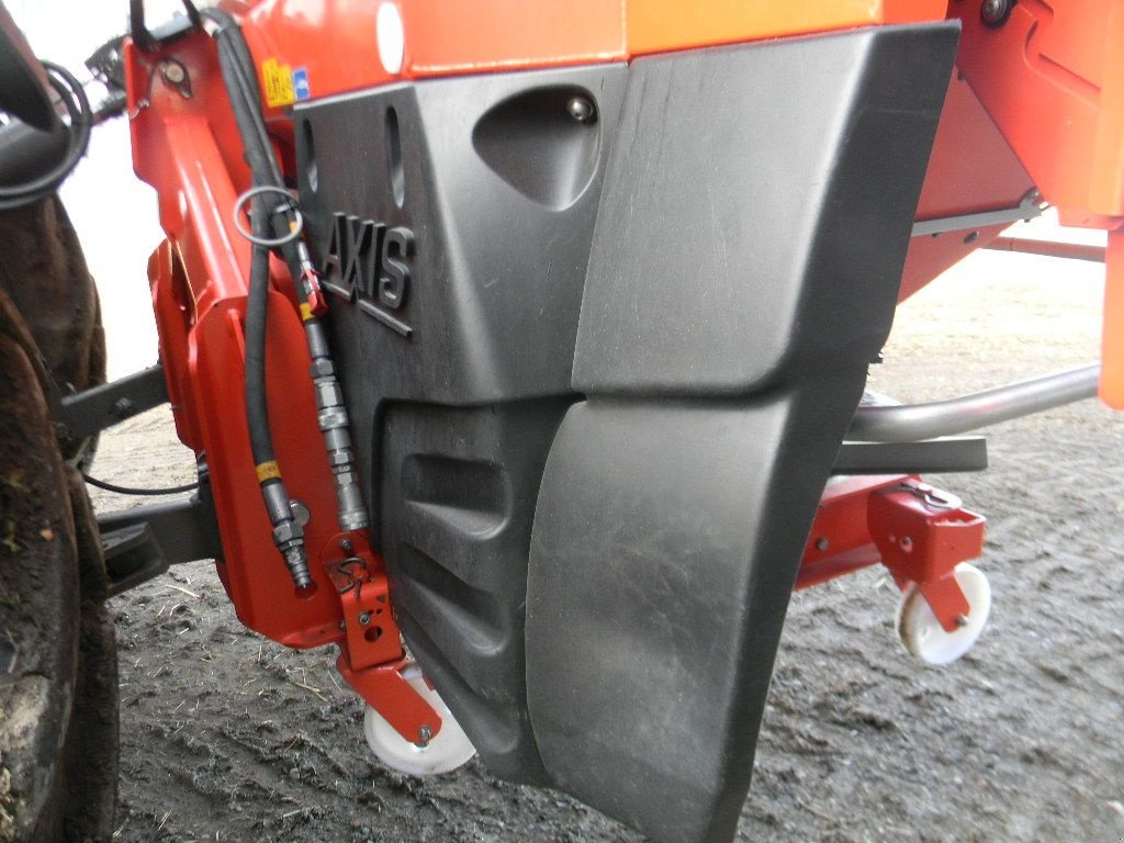 Düngerstreuer tipa Kuhn AXIS 50.2 HEMCW, Gebrauchtmaschine u ENNEZAT (Slika 4)
