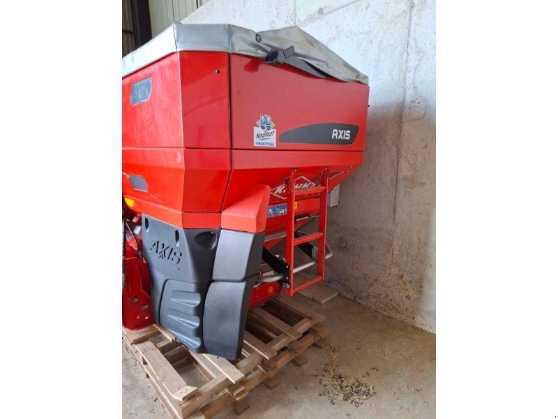 Düngerstreuer of the type Kuhn AXIS50-1H-EMC-W, Gebrauchtmaschine in CHAUMONT (Picture 2)