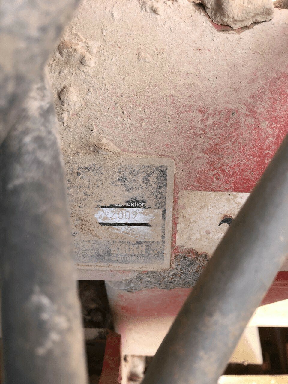 Düngerstreuer of the type Kuhn DISTRIBUTEUR AXIS 40.1, Gebrauchtmaschine in ST CLEMENT DE LA PLACE (Picture 5)