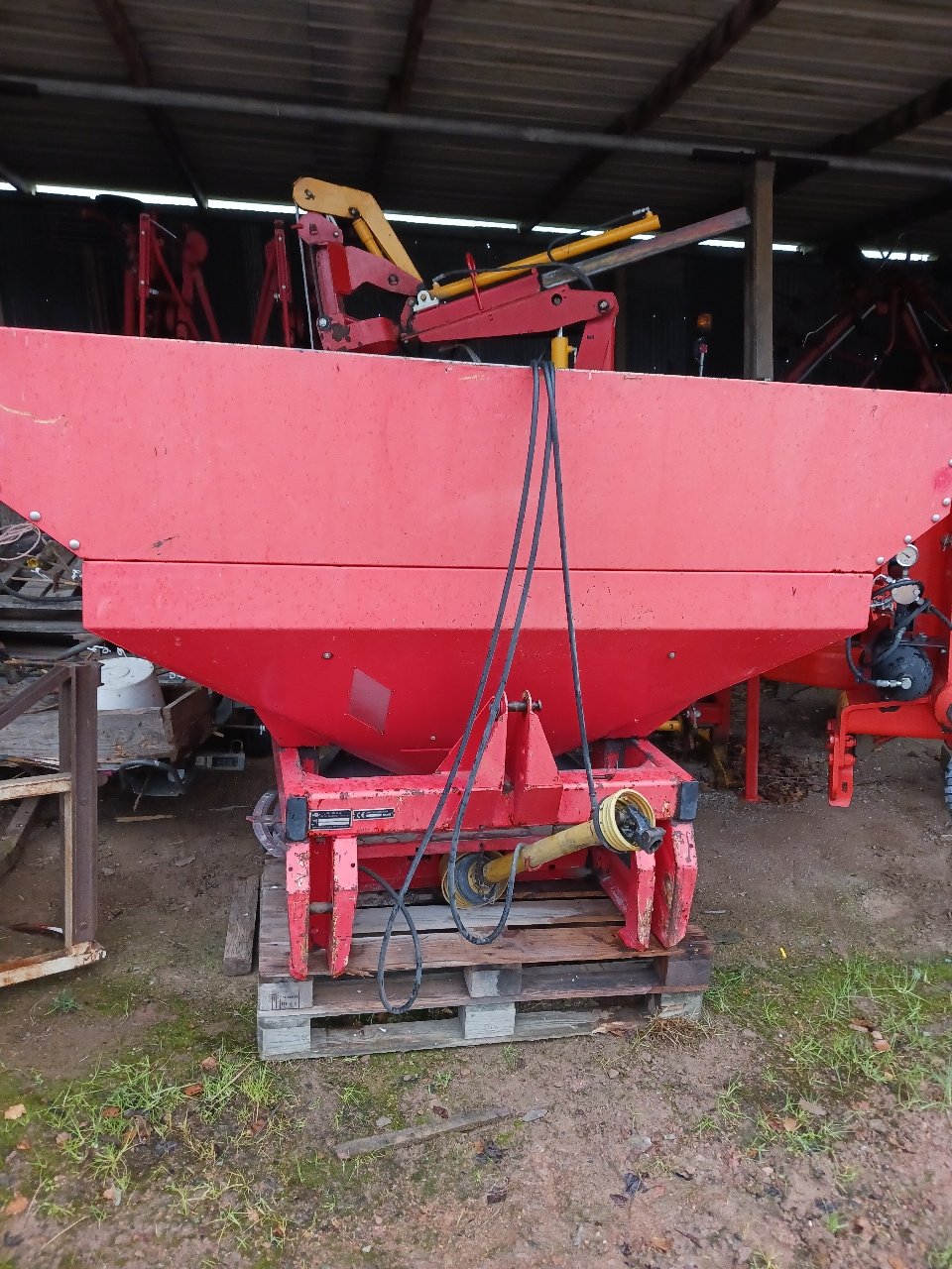Düngerstreuer typu Kuhn Mds 922, Gebrauchtmaschine w SAINT HILAIRE EN MORVAN (Zdjęcie 1)