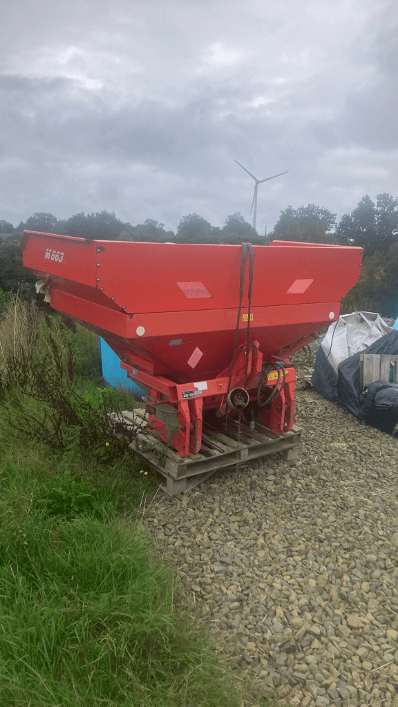 Düngerstreuer типа Kuhn MDS, Gebrauchtmaschine в CONDE SUR VIRE (Фотография 1)