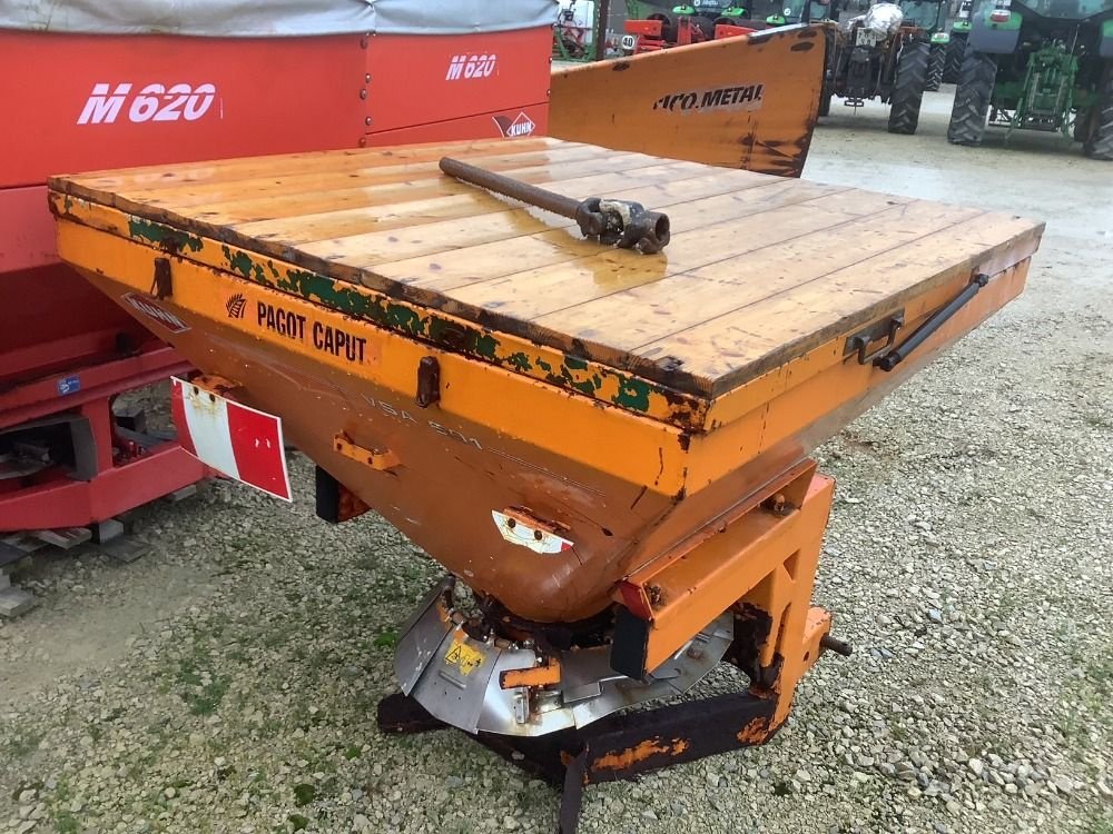 Düngerstreuer of the type Kuhn VSA 601, Gebrauchtmaschine in GONSANS (Picture 2)