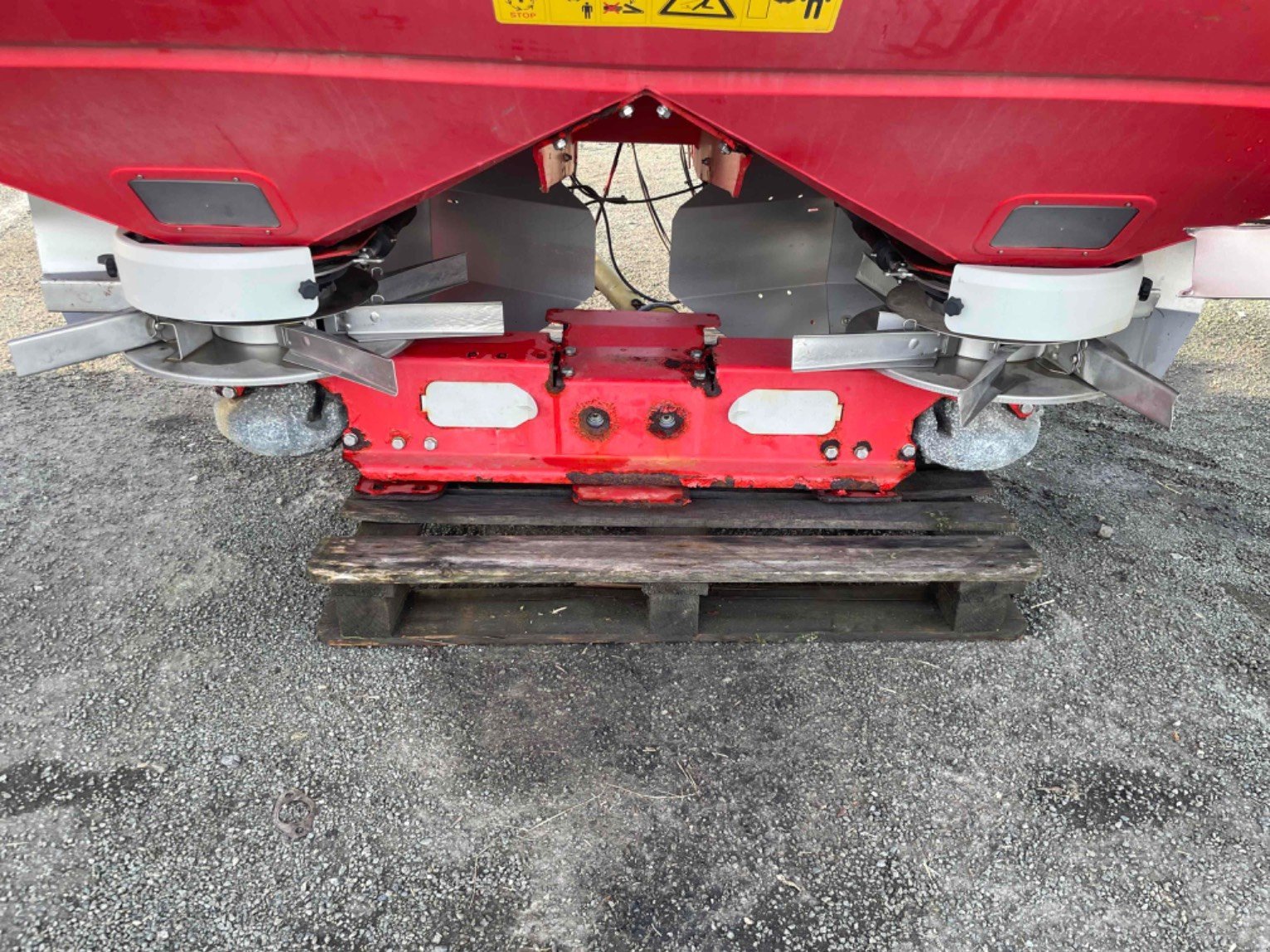 Düngerstreuer del tipo Kverneland Distributeur d'engrais [NON DEFINI] Kverneland, Gebrauchtmaschine In SAINT CLAIR SUR ELLE (Immagine 7)