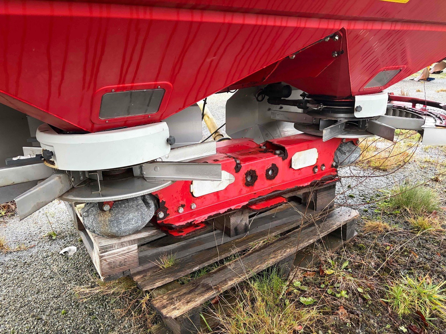 Düngerstreuer типа Kverneland Distributeur d'engrais [NON DEFINI] Kverneland, Gebrauchtmaschine в SAINT CLAIR SUR ELLE (Фотография 5)