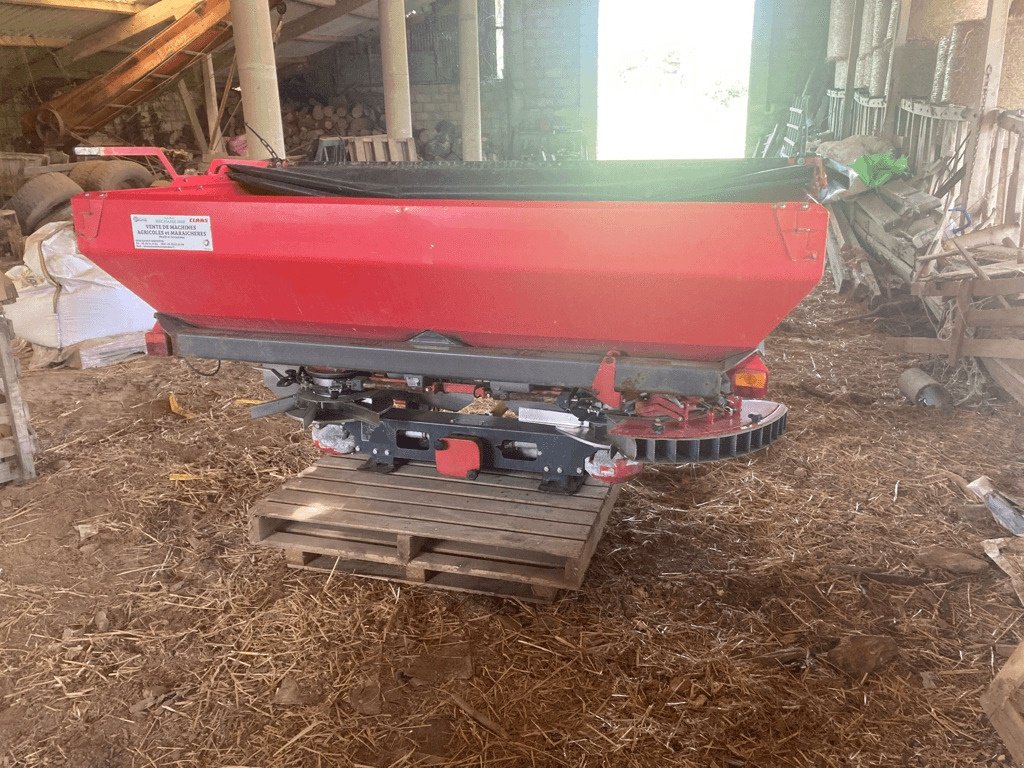 Düngerstreuer des Typs Kverneland DIVERS, Gebrauchtmaschine in ISIGNY-LE-BUAT (Bild 1)