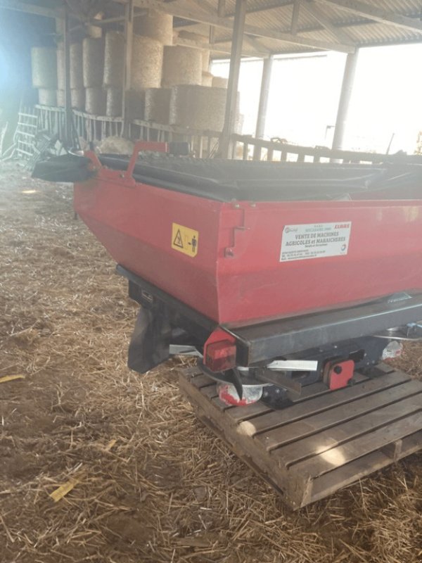 Düngerstreuer des Typs Kverneland DIVERS, Gebrauchtmaschine in ISIGNY-LE-BUAT (Bild 4)