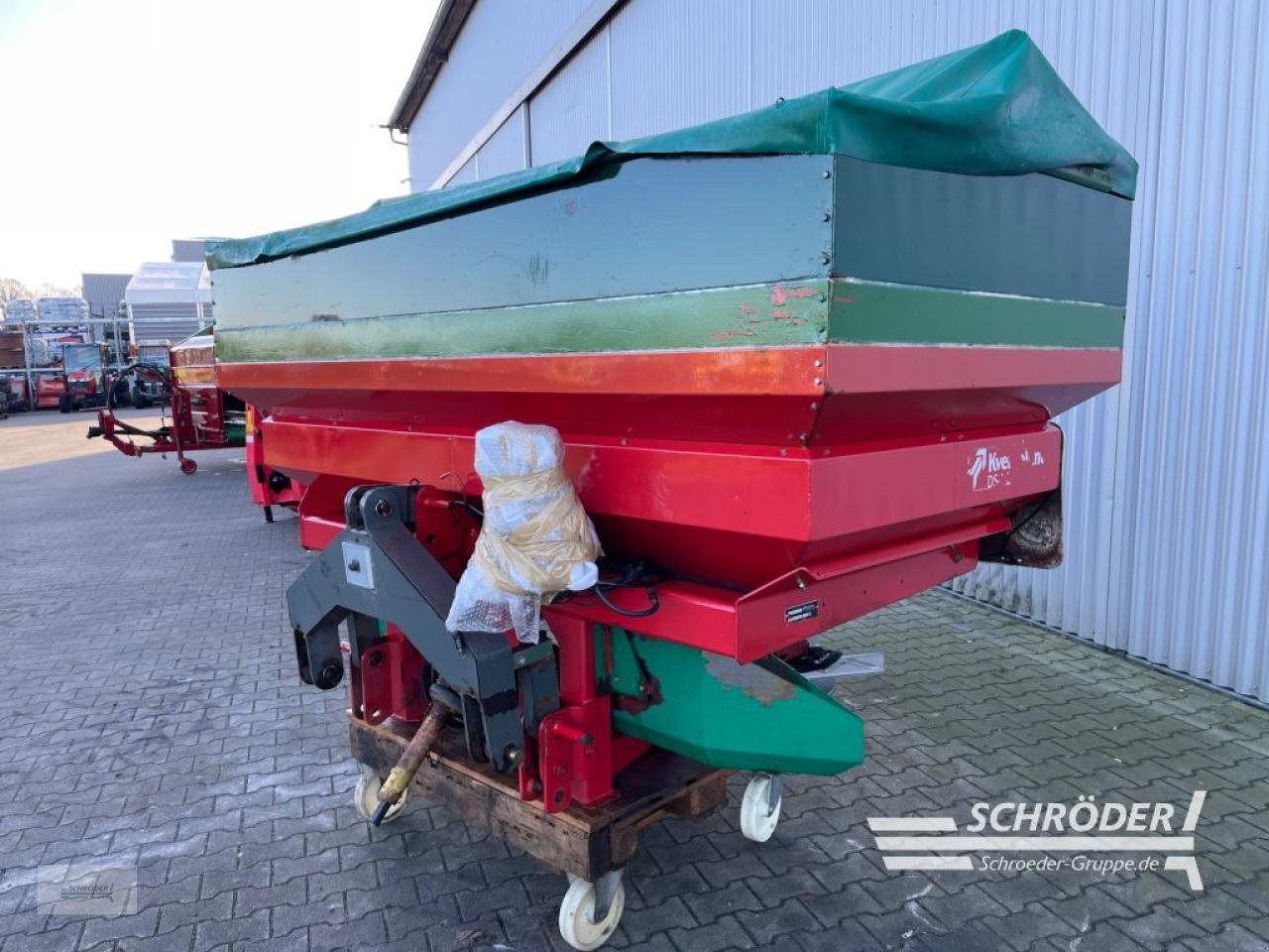 Düngerstreuer of the type Kverneland DS XL 3000, Gebrauchtmaschine in Wildeshausen (Picture 5)