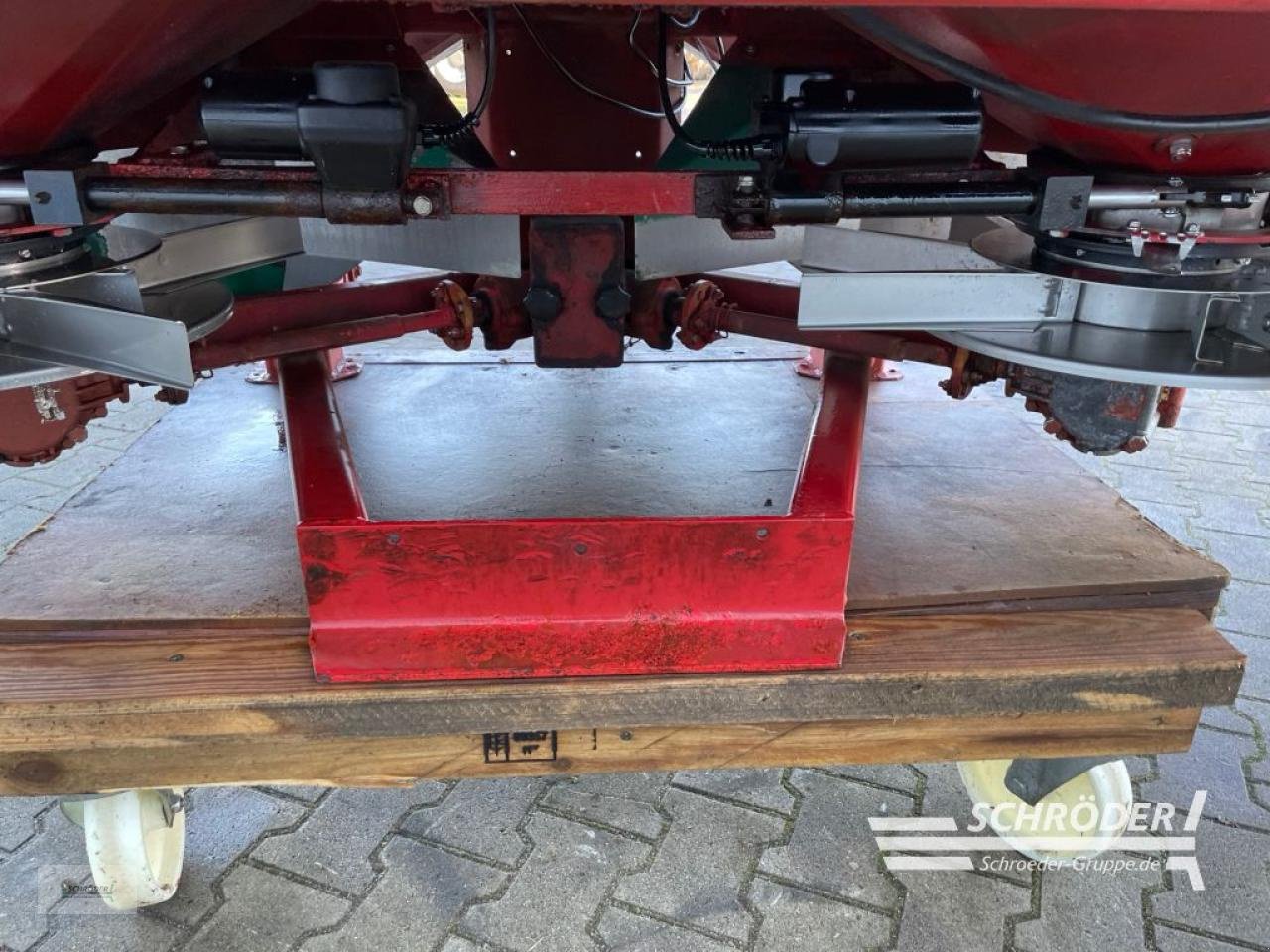 Düngerstreuer of the type Kverneland DS XL 3000, Gebrauchtmaschine in Wildeshausen (Picture 14)