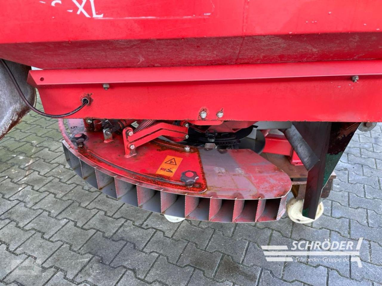 Düngerstreuer of the type Kverneland DS XL 3000, Gebrauchtmaschine in Wildeshausen (Picture 15)