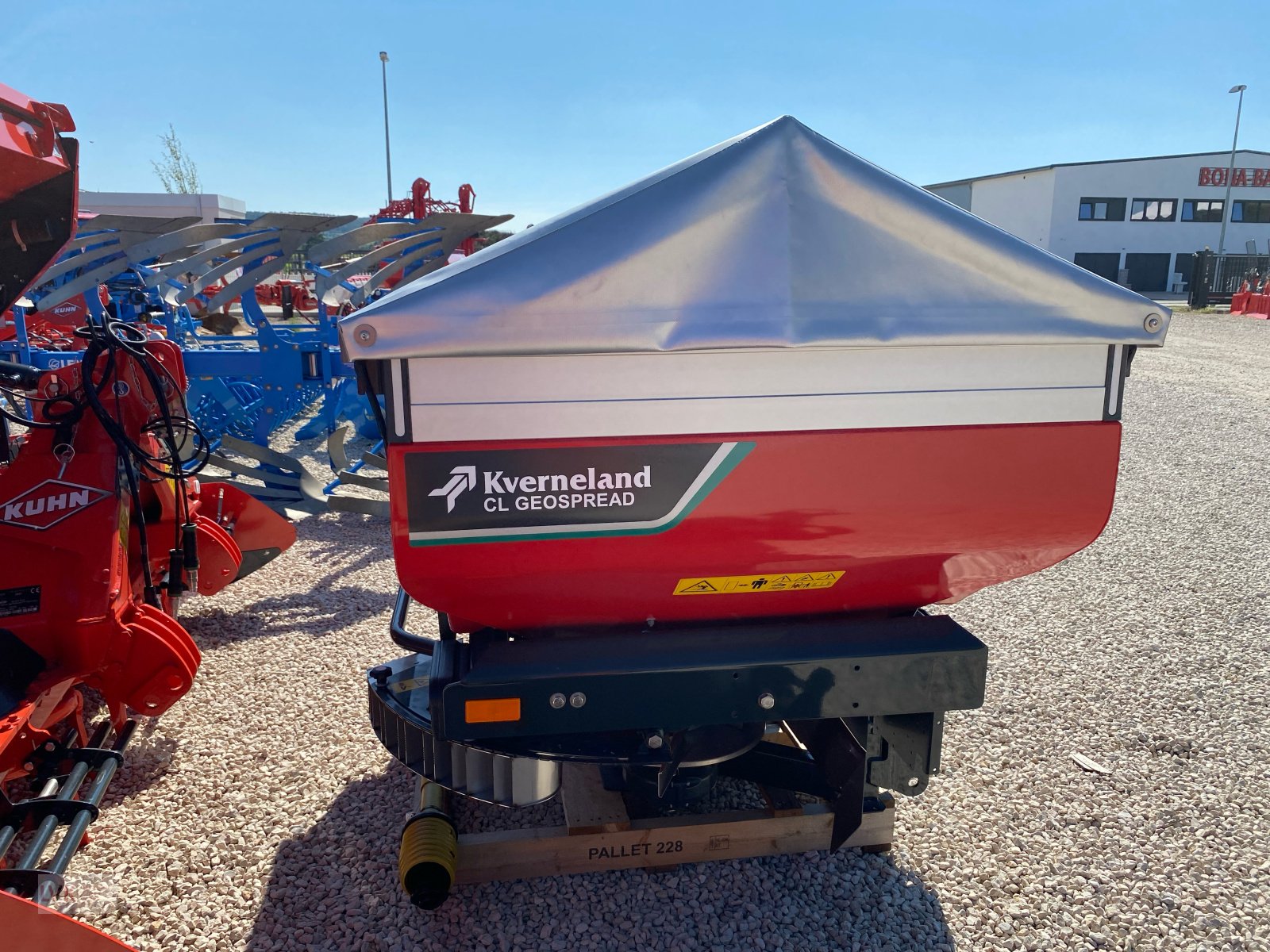 Düngerstreuer des Typs Kverneland Exacta CL-1300-GS, Neumaschine in Weißenburg (Bild 8)