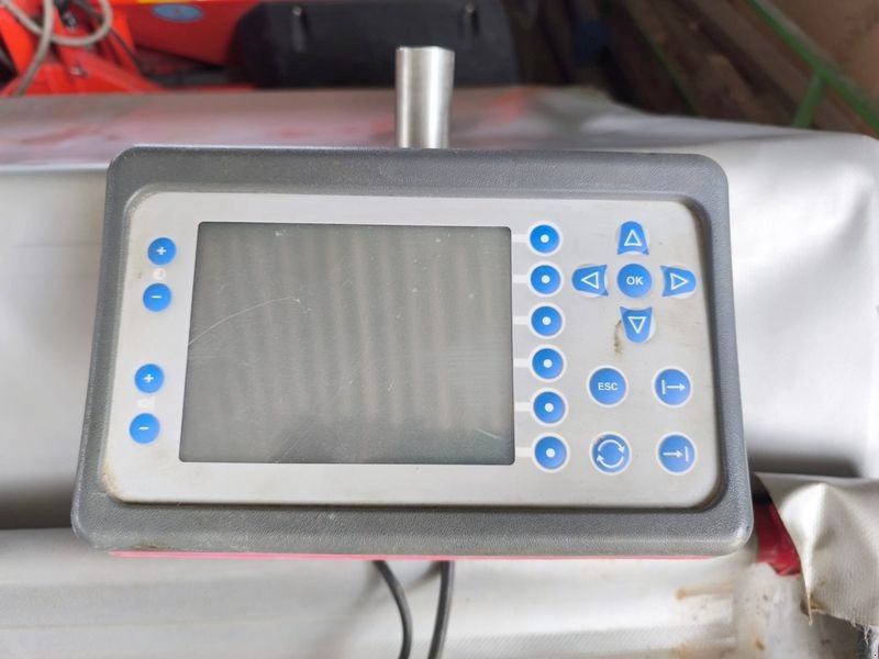 Düngerstreuer of the type Kverneland Exacta-CL EW 1500 l Wiegestreuer, Gebrauchtmaschine in St. Marienkirchen (Picture 10)