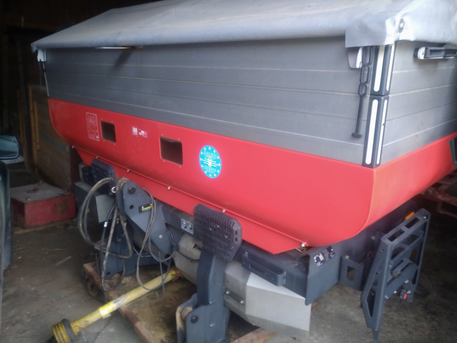 Düngerstreuer des Typs Kverneland Exacta CL GEO, Gebrauchtmaschine in Schierling (Bild 2)