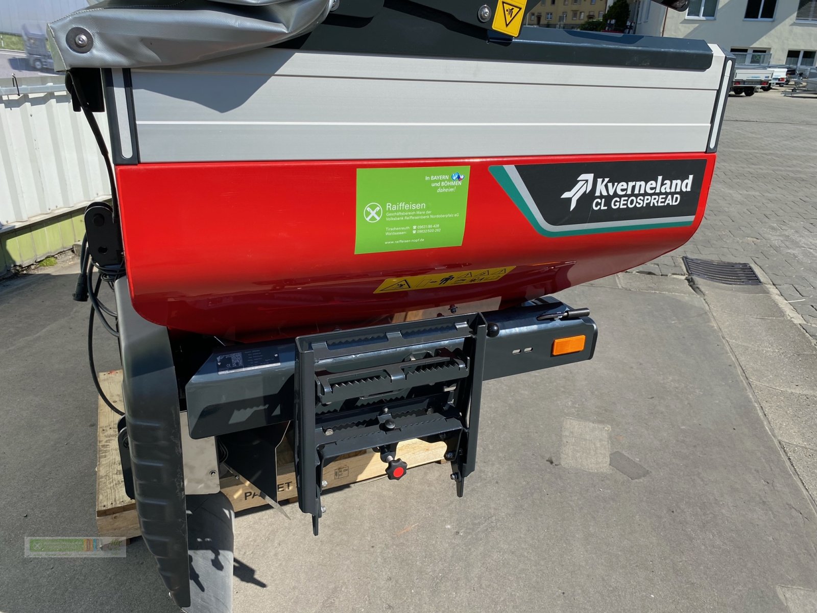 Düngerstreuer des Typs Kverneland Exacta CL GEOSPREAD, Neumaschine in Tirschenreuth (Bild 3)