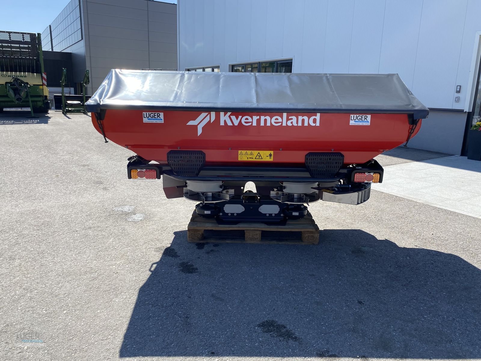 Düngerstreuer des Typs Kverneland EXACTA CL, Neumaschine in Niederkappel (Bild 2)