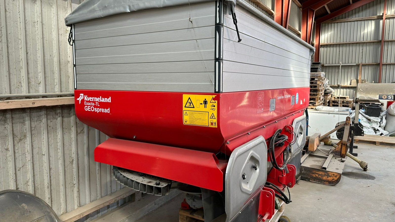 Düngerstreuer des Typs Kverneland Exacta TL 3900 GEOSPREAD, Gebrauchtmaschine in Hadsten (Bild 2)