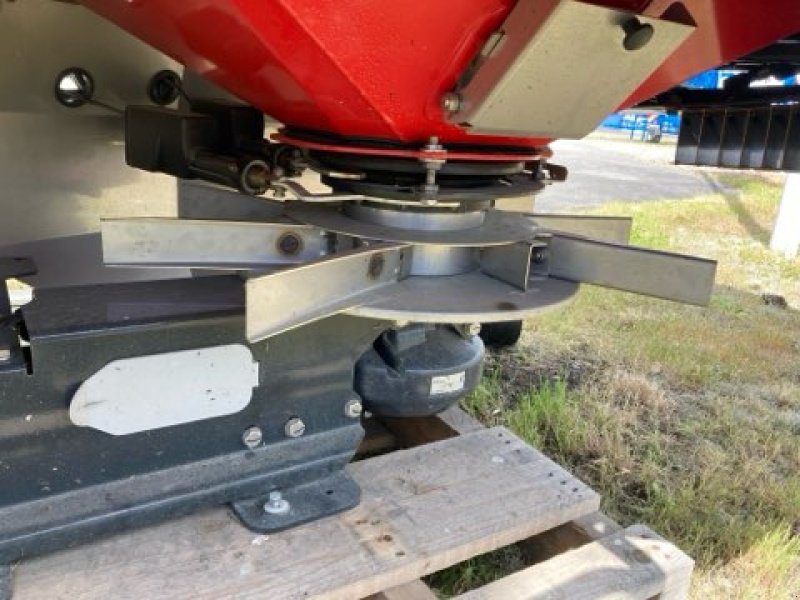 Düngerstreuer des Typs Kverneland EXACTA TL-A 3225, Gebrauchtmaschine in TREMEUR (Bild 4)