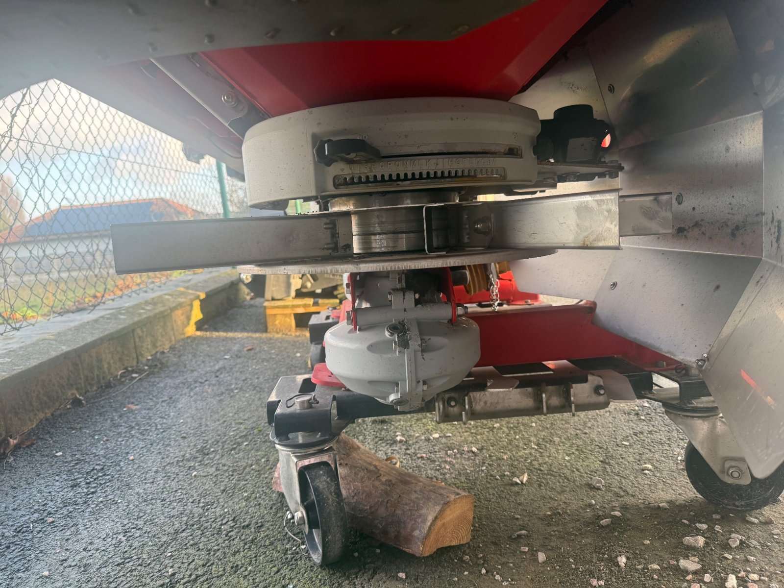 Düngerstreuer типа Kverneland Exacta TL GEOSPREAD, Gebrauchtmaschine в Holín (Фотография 2)