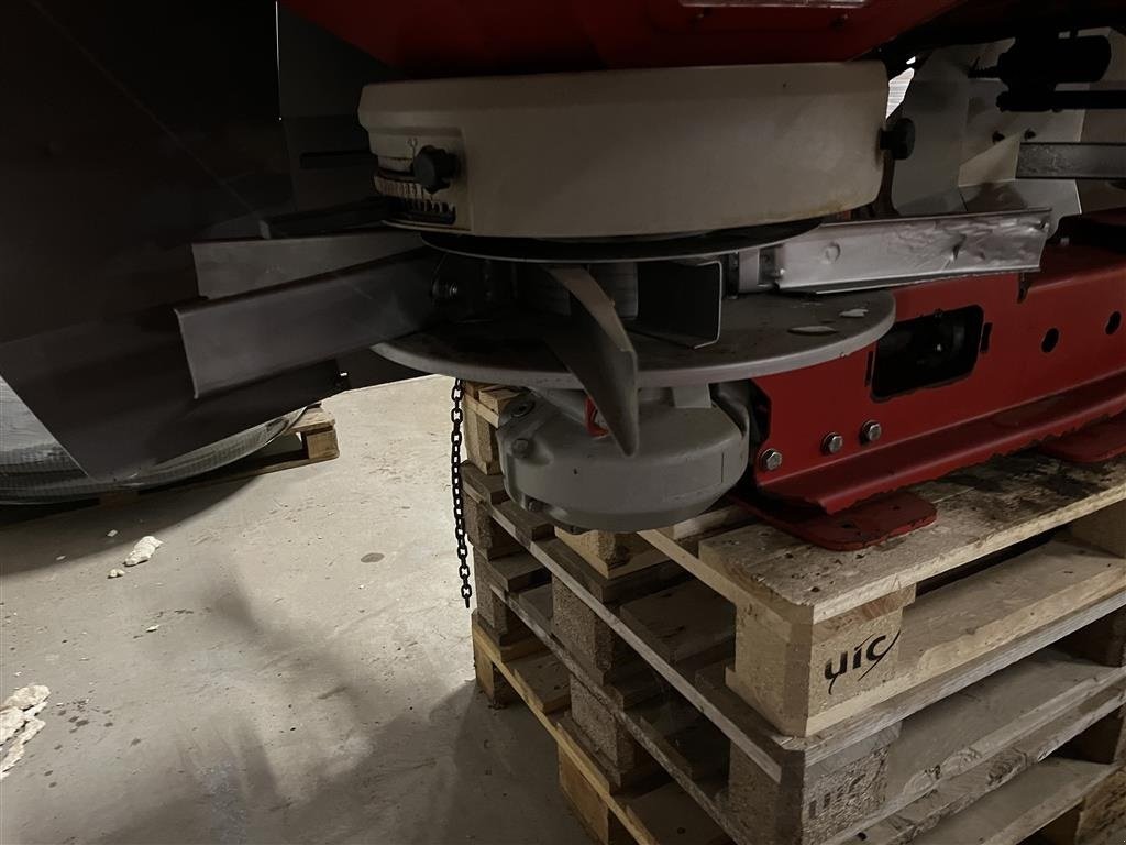 Düngerstreuer des Typs Kverneland Exacta TL Med vejeceller, kantspredning, presenning og nye spredevinger., Gebrauchtmaschine in Sakskøbing (Bild 7)