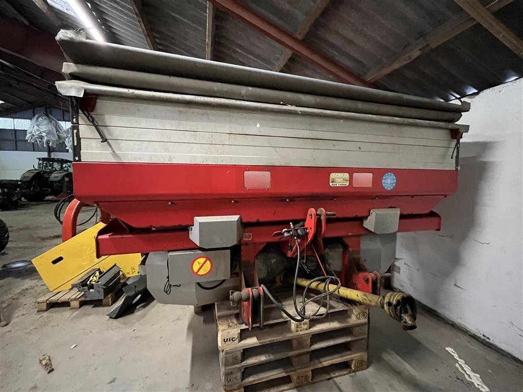 Düngerstreuer des Typs Kverneland Exacta TL Med vejeceller, kantspredning, presenning og nye spredevinger., Gebrauchtmaschine in Sakskøbing (Bild 1)