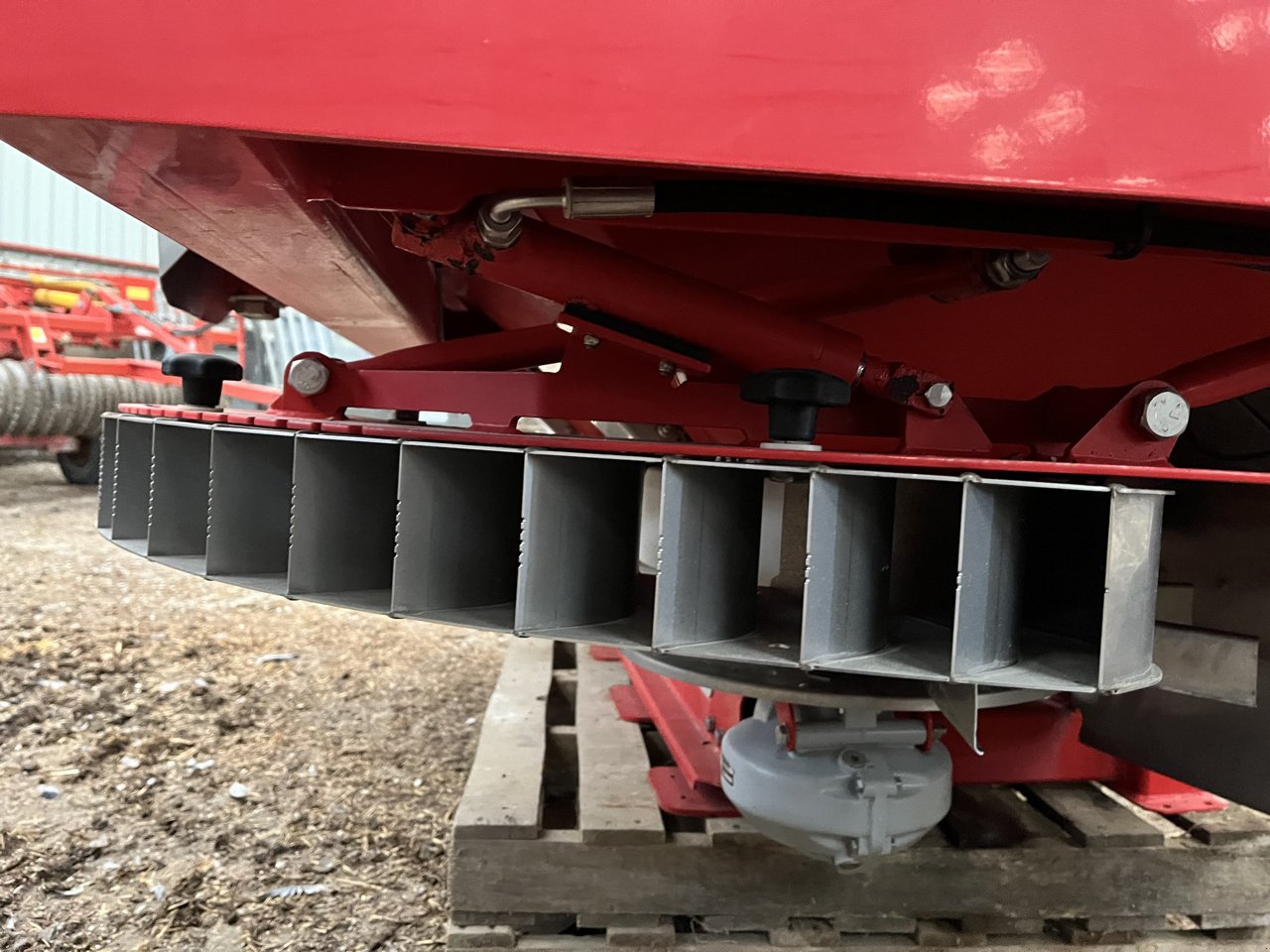 Düngerstreuer tip Kverneland Exacta TL, Gebrauchtmaschine in VERT TOULON (Poză 9)