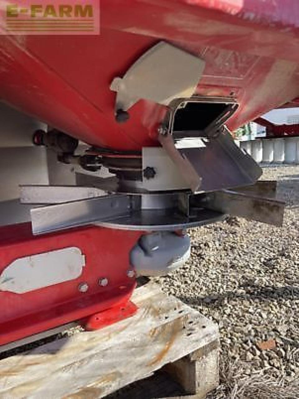 Düngerstreuer typu Kverneland exacta tl, Gebrauchtmaschine v MONFERRAN (Obrázek 13)