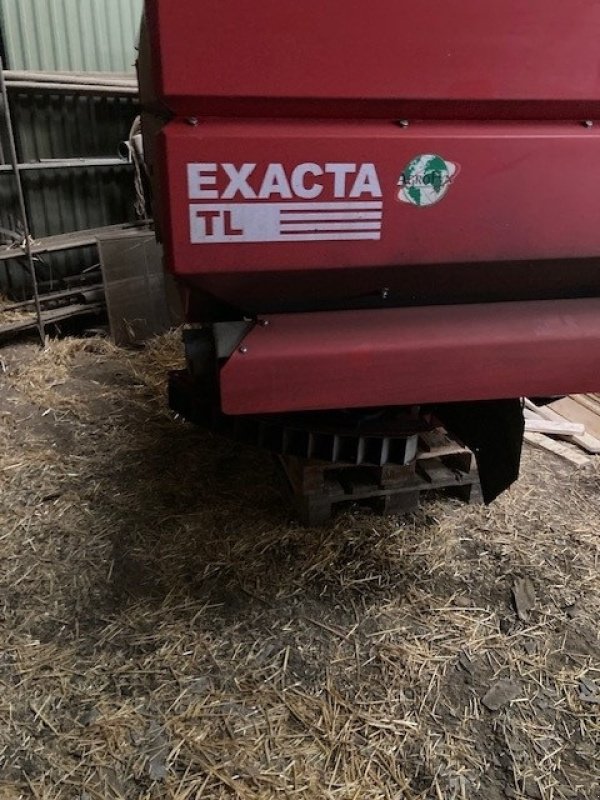 Düngerstreuer des Typs Kverneland Exacta-TL, Gebrauchtmaschine in Stenstrup (Bild 2)