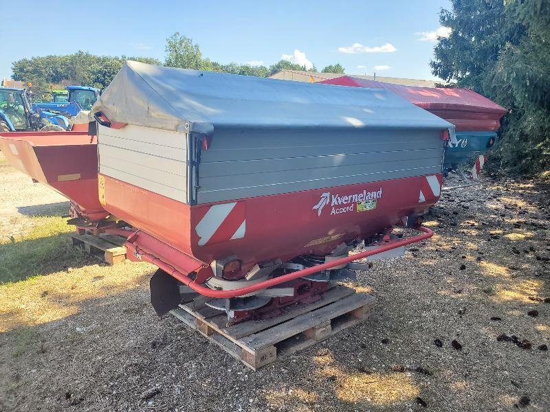 Düngerstreuer des Typs Kverneland EXACTA, Gebrauchtmaschine in BRAY en Val (Bild 2)