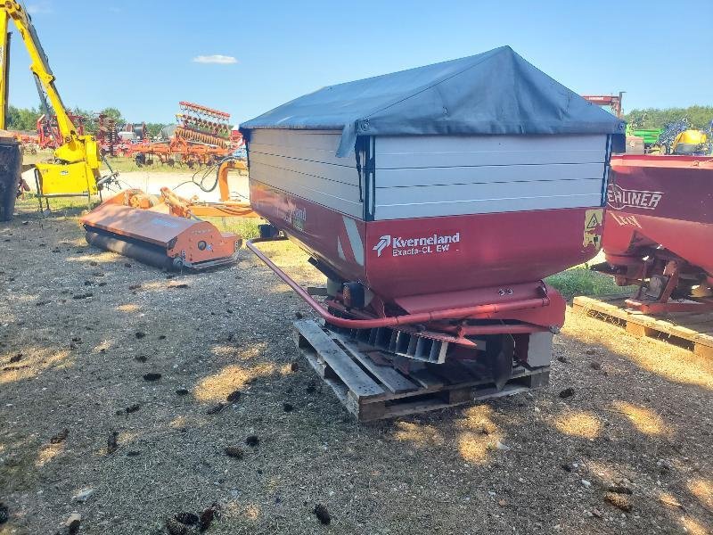 Düngerstreuer des Typs Kverneland EXACTA, Gebrauchtmaschine in BRAY en Val (Bild 3)