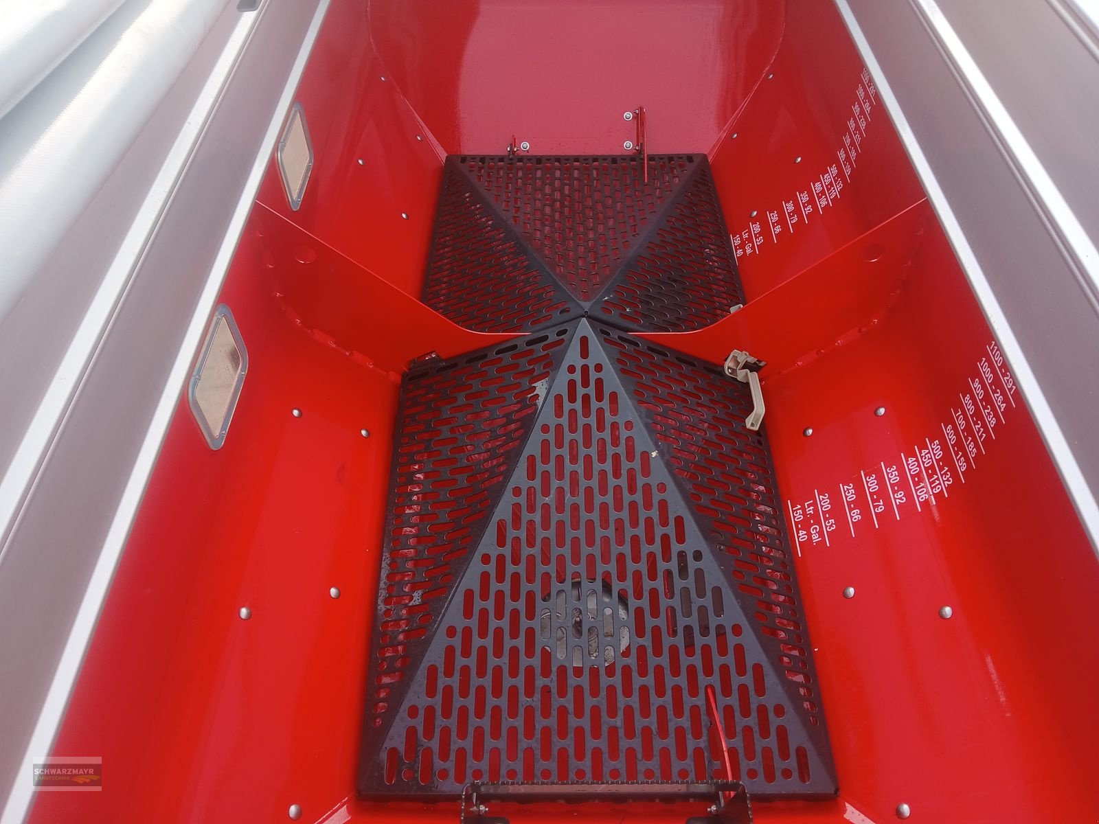 Düngerstreuer des Typs Kverneland Geospread 1300 G3 Exacta CL, Gebrauchtmaschine in Aurolzmünster (Bild 12)