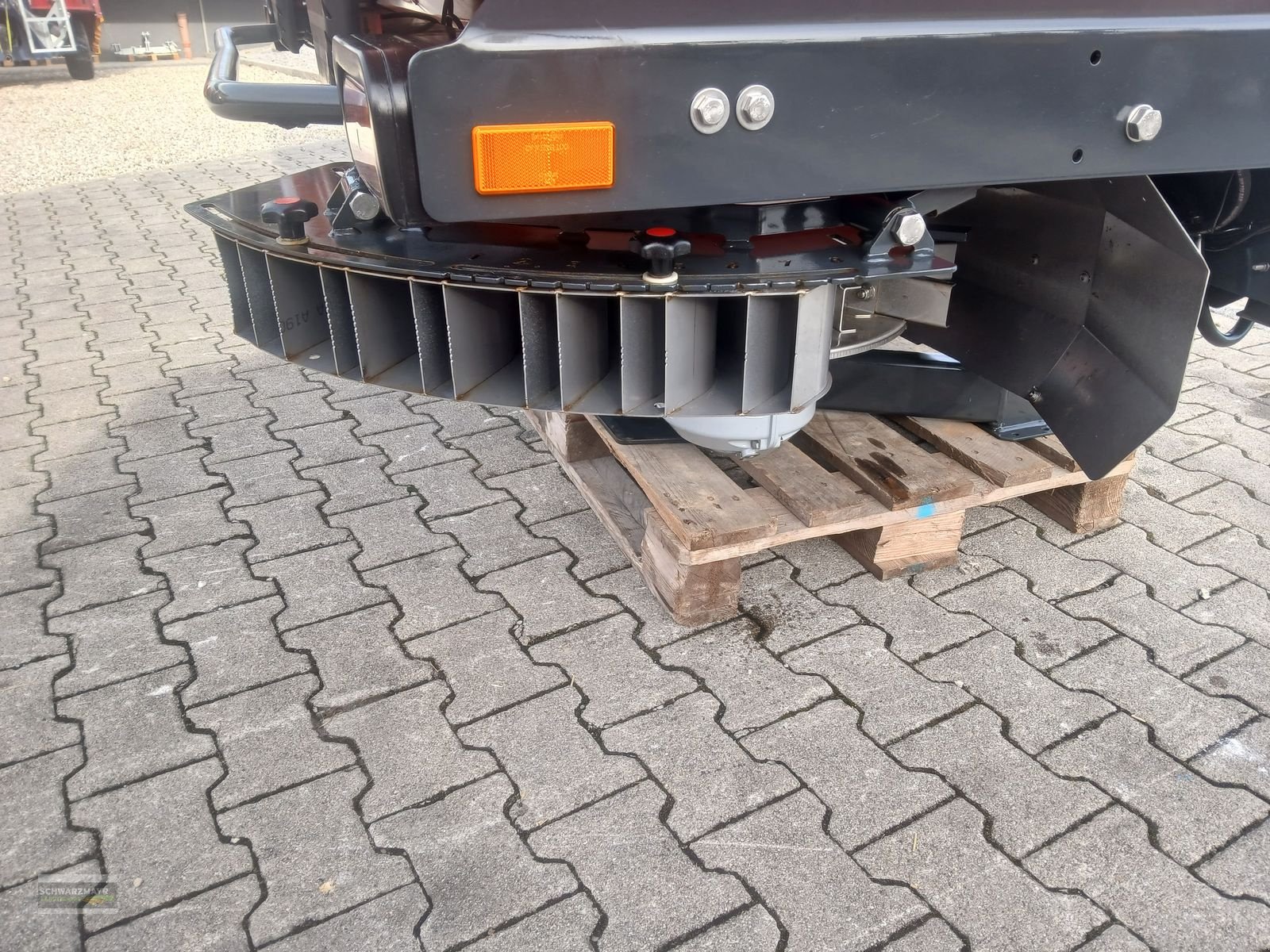 Düngerstreuer des Typs Kverneland Geospread 1300 G3 Exacta CL, Gebrauchtmaschine in Aurolzmünster (Bild 7)