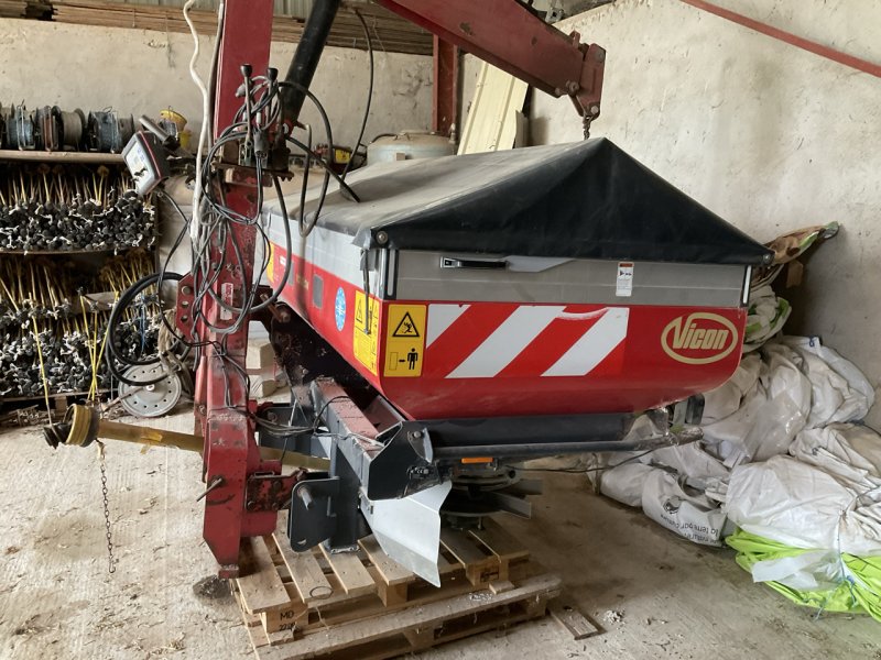 Düngerstreuer Türe ait Kverneland ROTAFLOW RO-M, Gebrauchtmaschine içinde MORLHON LE HAUT