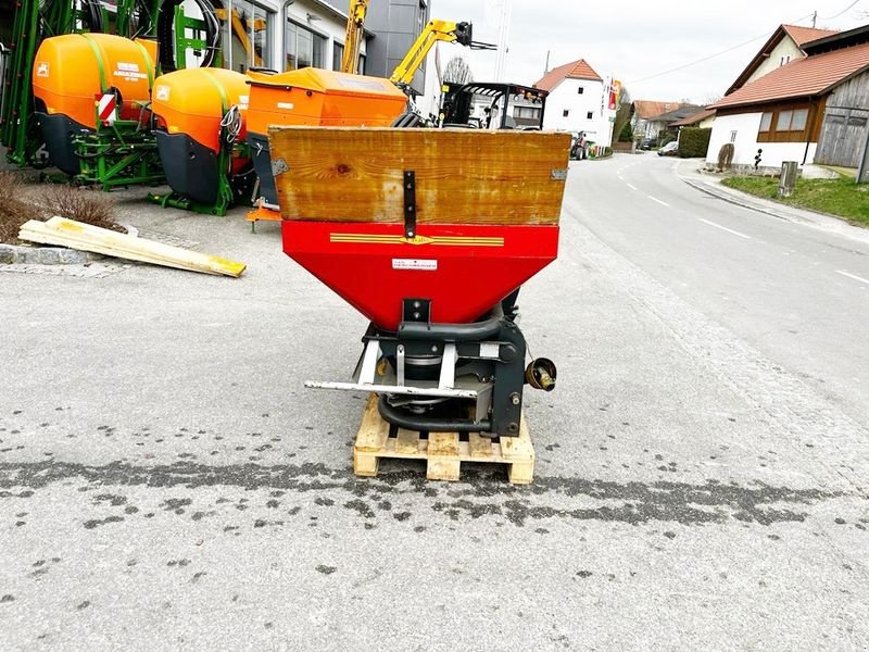 Düngerstreuer des Typs Landgut Cavallo Compact 590 Düngerstreuer, Gebrauchtmaschine in St. Marienkirchen (Bild 4)