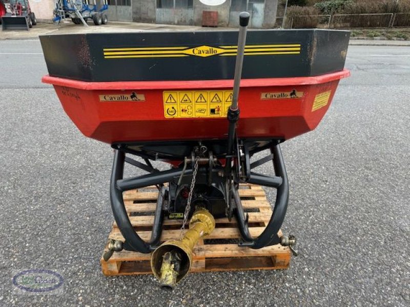 Düngerstreuer des Typs Landgut Cavallo CPX 490, Gebrauchtmaschine in Münzkirchen (Bild 1)