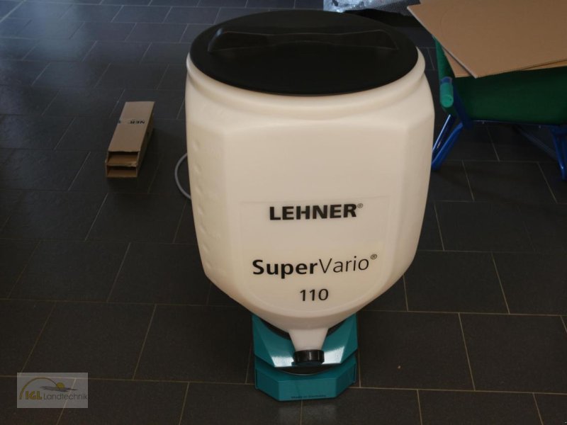 Düngerstreuer des Typs Lehner Super Vario 110 mit 7-polig VGM, Neumaschine in Pfreimd (Bild 1)